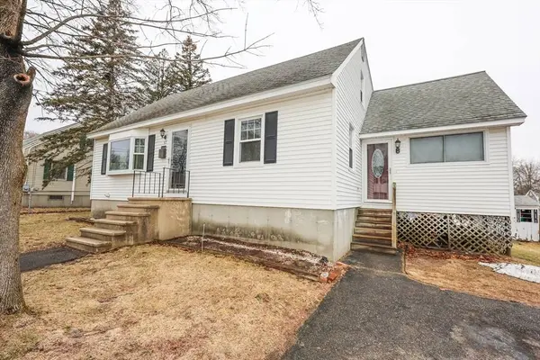 57 Arnold Ave, Lowell, MA 01852