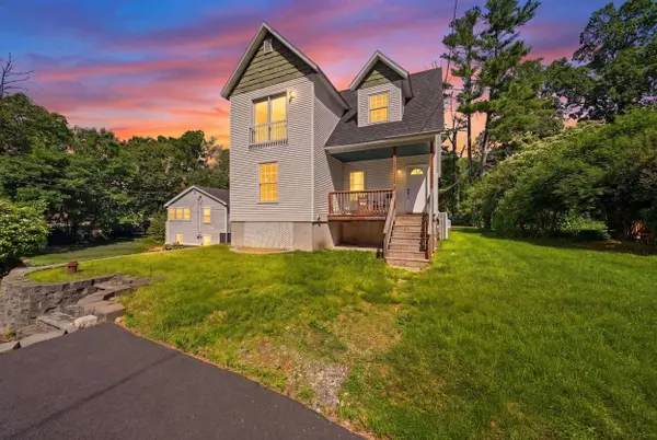17 Trues Pkwy, Sandown, NH 03873