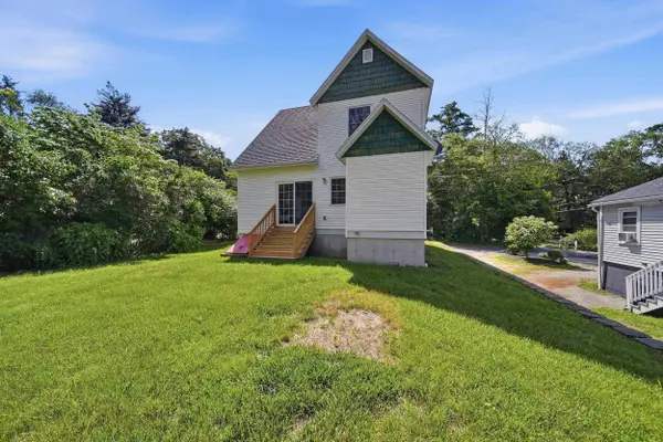 17 Trues Pkwy, Sandown, NH 03873