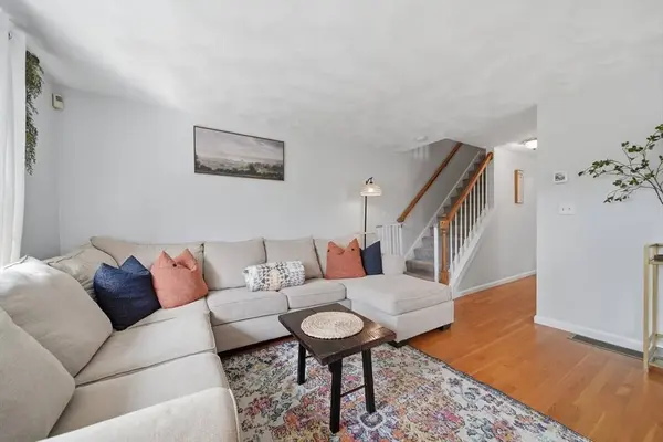 302 Dana Ct, Wilmington, MA 01887