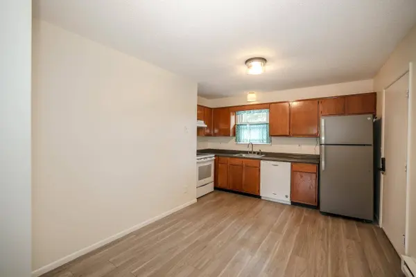 31 Springview AVE #3, Manchester, NH 03103