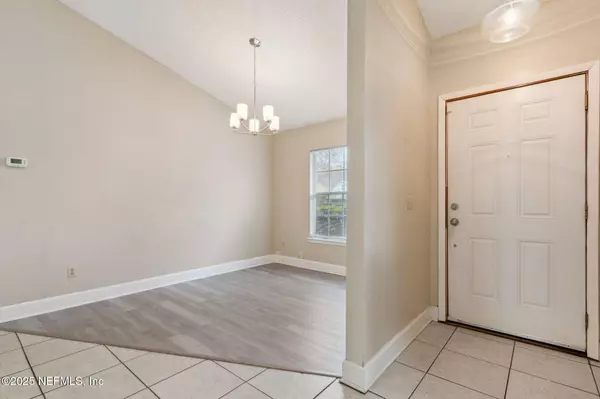 8471 THREE CREEKS BLVD, Jacksonville, FL 32220