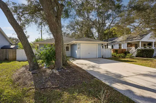 831 DIVISION ST, Fernandina Beach, FL 32034