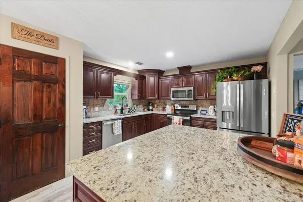 35686 QUAIL RD, Callahan, FL 32011