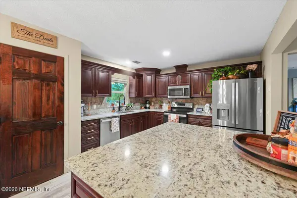 35686 QUAIL RD, Callahan, FL 32011