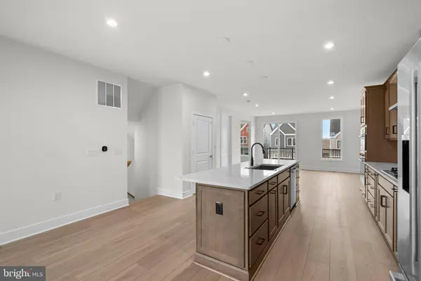 44486 LOWESTOFT SQ, Ashburn, VA 20147