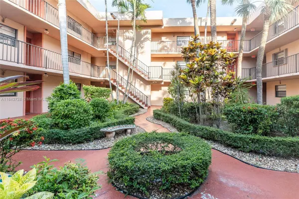 10985 SW 107th St #310, Miami, FL 33176