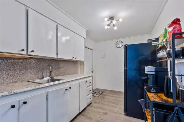 180 NW 59th St, Miami, FL 33127