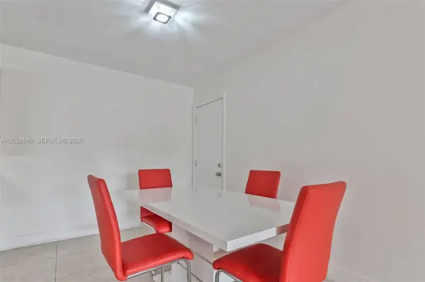 10748 N Kendall Dr #N22, Miami, FL 33176