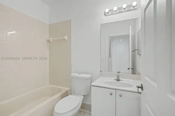975 NE 42nd Ter #975, Homestead, FL 33033