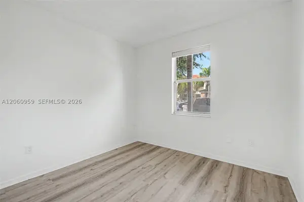 975 NE 42nd Ter #975, Homestead, FL 33033