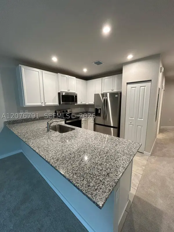 446 NW 11th Ave #446, Florida City, FL 33034