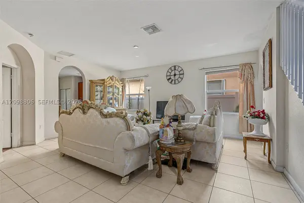 3940 NE 10th Dr, Homestead, FL 33033