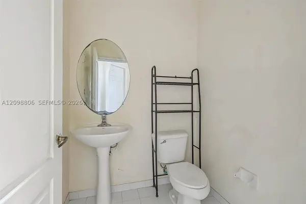 3940 NE 10th Dr, Homestead, FL 33033