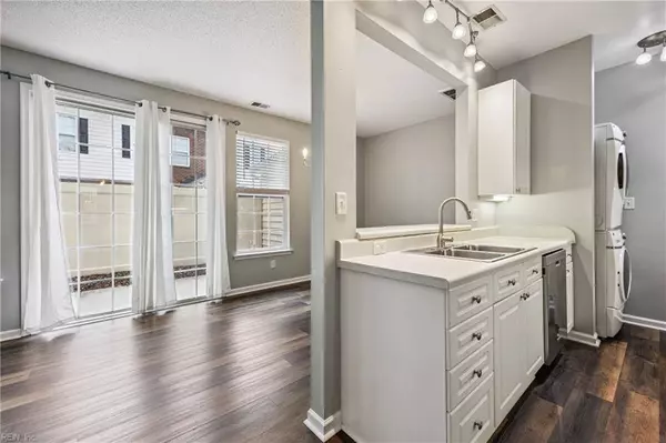 2104 Pateshall CT, Virginia Beach, VA 23464