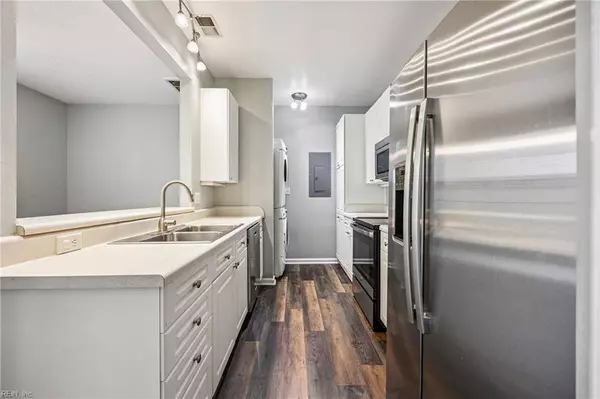 2104 Pateshall CT, Virginia Beach, VA 23464