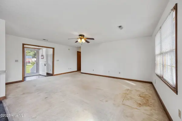 138 Sunny Acres DR, Elizabeth City, NC 27909