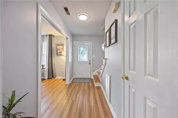 1084 Willowbrooke Court CT, Virginia Beach, VA 23464