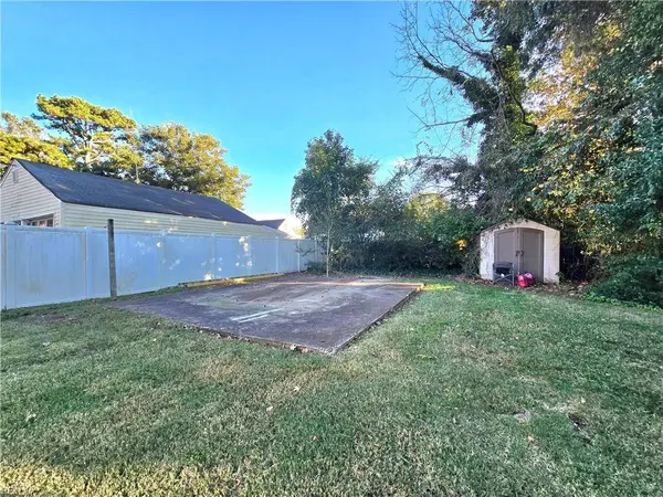 1119 Winston ST, Norfolk, VA 23518