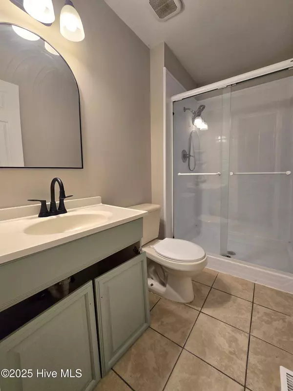 1304 Stacie DR, Elizabeth City, NC 27909