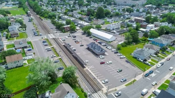 96 2nd Ave, Raritan Boro, NJ 08869