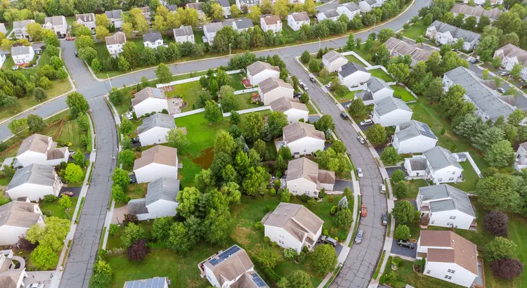 That House That’s Been Sitting Could Be Your Best Shot at a Deal
