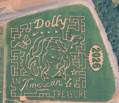 Your NW Suburbs Fall Calendar Just Filled Up (including a Dolly Parton Maze)