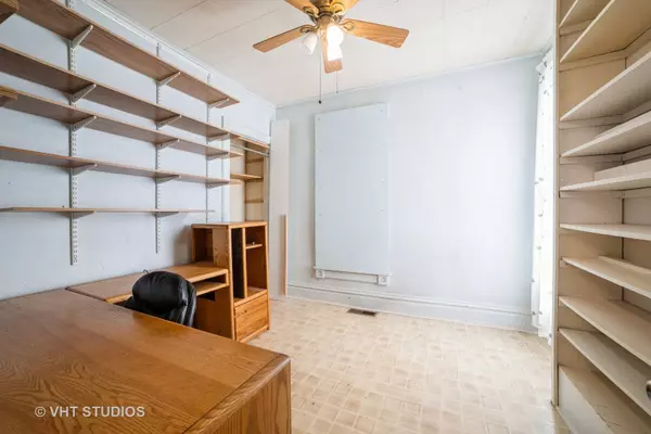 164 S Porter ST, Elgin, IL 60120