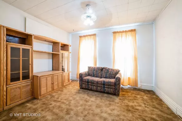 164 S Porter ST, Elgin, IL 60120