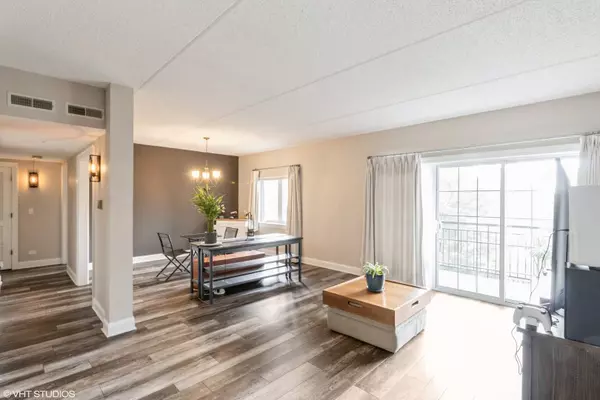 59 S Hale Street #203, Palatine, IL 60067