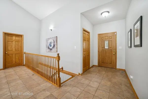 313 S Commonwealth Avenue, Elgin, IL 60123