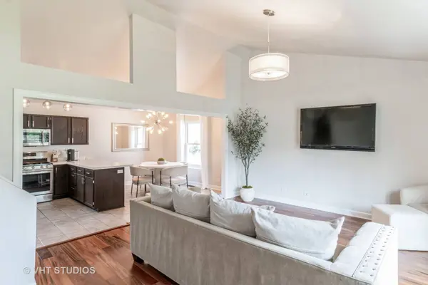 5 MARION CT, Lake In The Hills, IL 60156