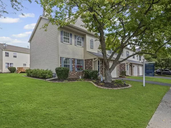 901 Wesley LN, Algonquin, IL 60102