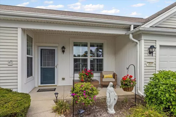 13544 Delaney RD, Huntley, IL 60142