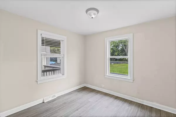 7506 Salem RD, Wonder Lake, IL 60097