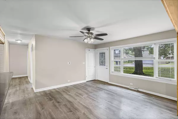 7506 Salem Road, Wonder Lake, IL 60097