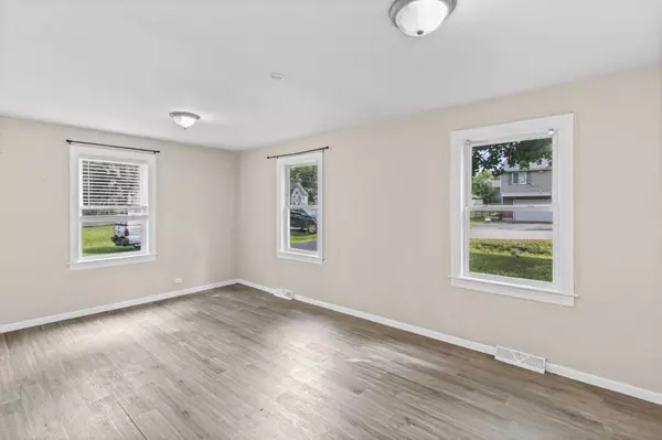 7506 Salem RD, Wonder Lake, IL 60097