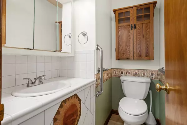 533 Wendt Avenue, East Dundee, IL 60118