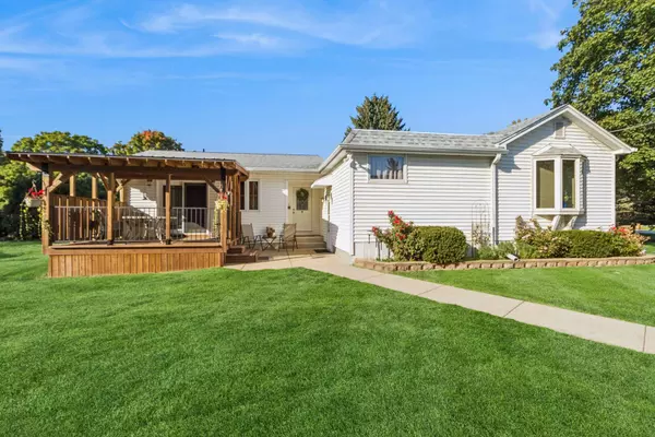 10N980 Hawthorne Street, Elgin, IL 60123