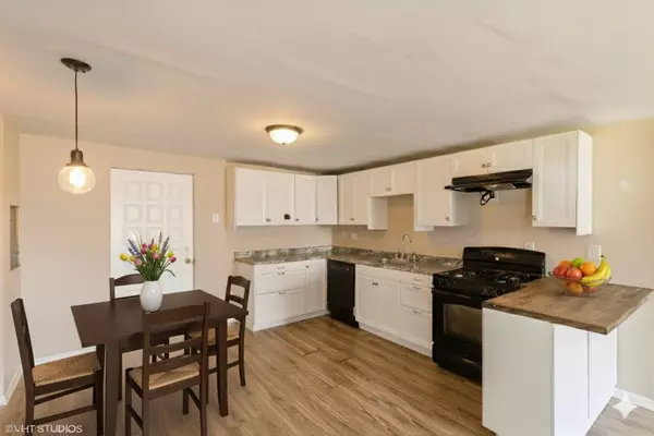 7919 Hill Drive, Wonder Lake, IL 60097