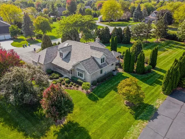 212 Jamestowne Road, Sleepy Hollow, IL 60118