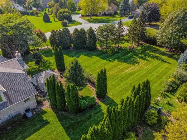 212 Jamestowne Road, Sleepy Hollow, IL 60118