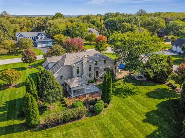 212 Jamestowne Road, Sleepy Hollow, IL 60118