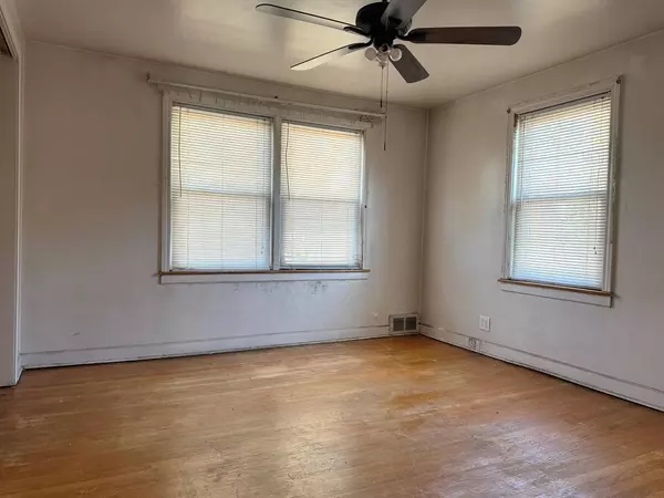 3616 Jackson Street, Bellwood, IL 60104