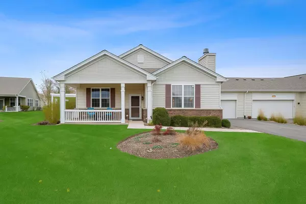 672 Falls Circle, Pingree Grove, IL 60140