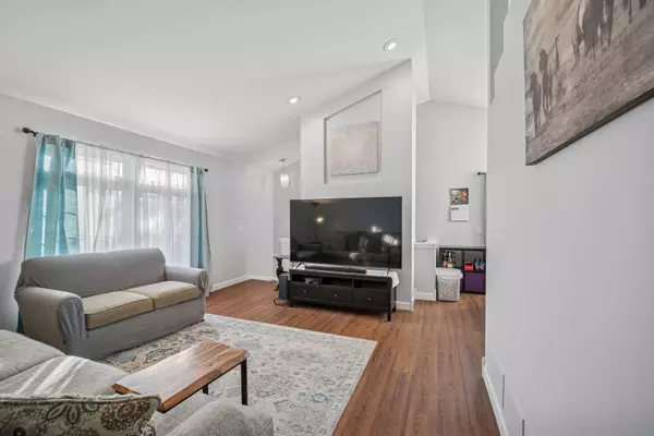 270 Nautical WAY, Elgin, IL 60123