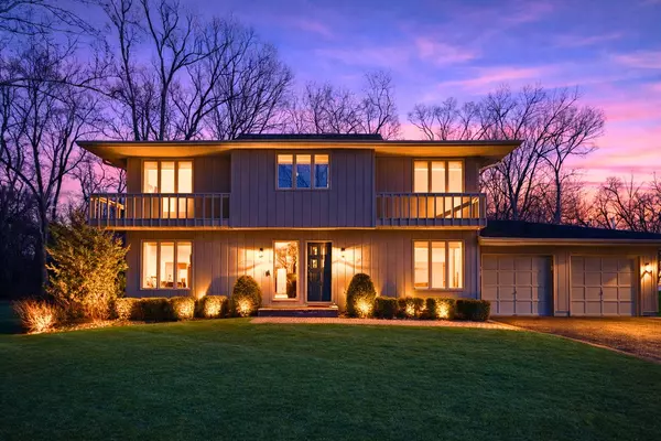 9620 Fox Shores Drive, Algonquin, IL 60102