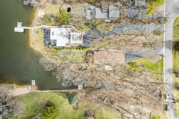 128 Hickory Road, Lake In The Hills, IL 60156