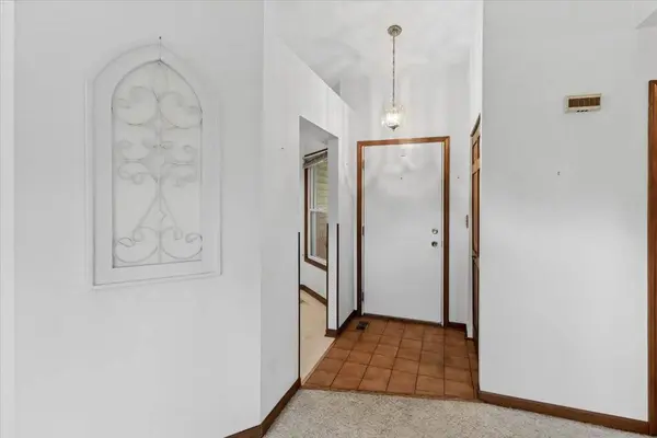 1165 Holly Lane, Algonquin, IL 60102