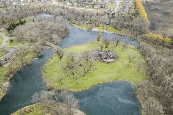 17N396 Binnie Lakes Trail, Dundee, IL 60118